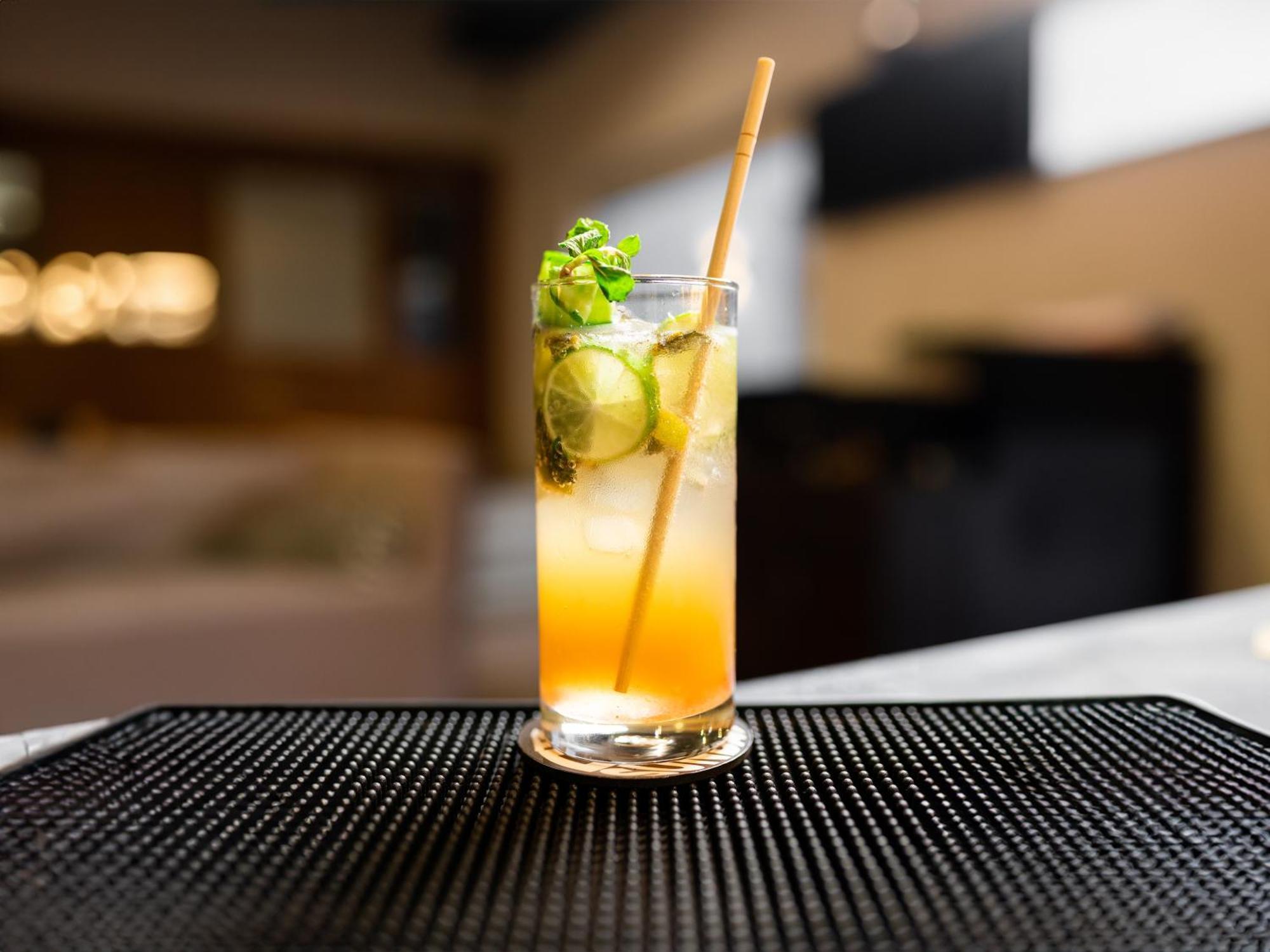 Sunday Hotel Chandigarh Zirakpur Екстер'єр фото