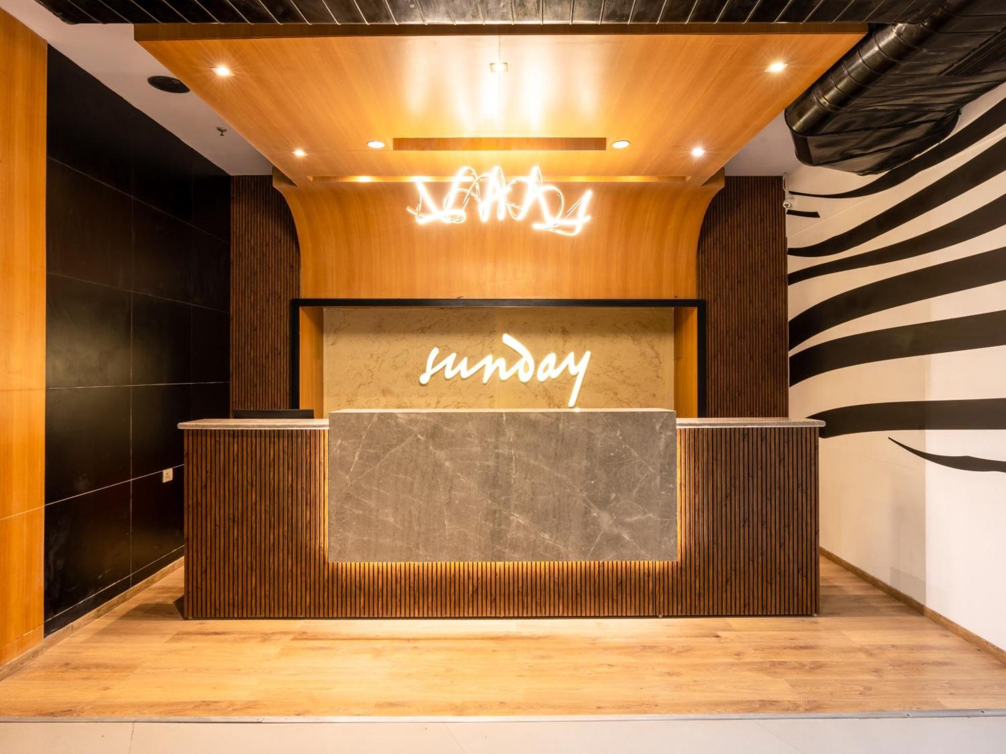 Sunday Hotel Chandigarh Zirakpur Екстер'єр фото